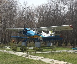 Літак АН-2 - пам'ятка смт. Березань